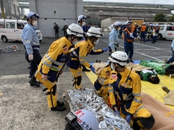 02-01_令和元年度集団救急救助訓練（写真①）.JPG